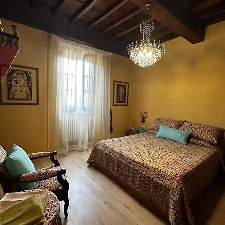 Historic Apartment Bucine